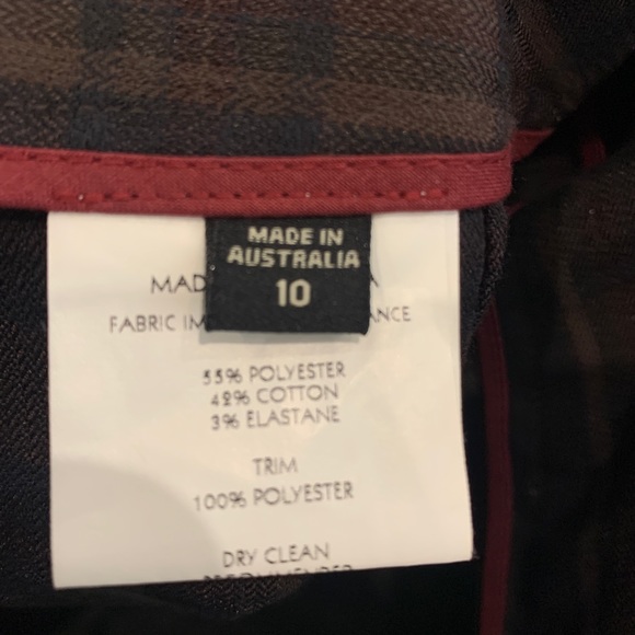 Cue dark plaid pleated skirt made in Australia fabric imported France size 10 - Picture 3 of 5